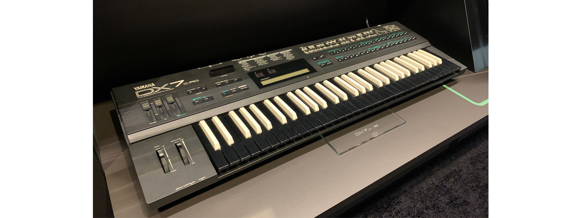 Another Yamaha Innovation Road goody, this time a DX7 II FD with reverse keys